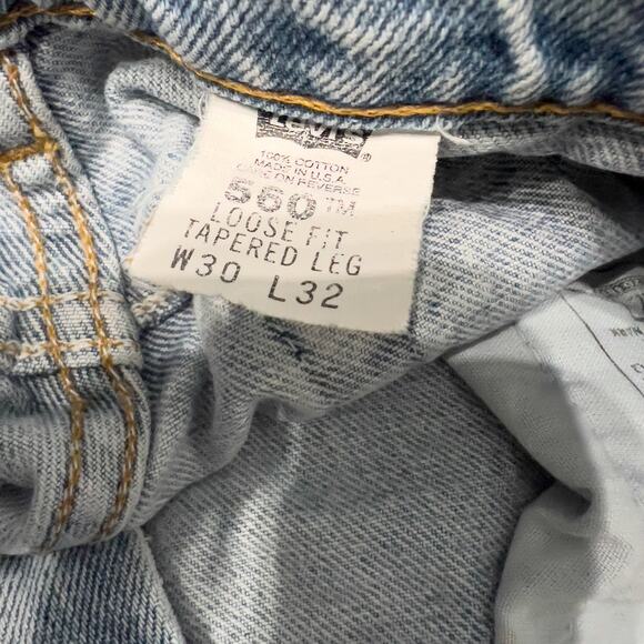 Levi Jeans Denim Mens Sz 30 560 Button Fly Light Wash Vintage Raw Hem - Picture 9 of 10